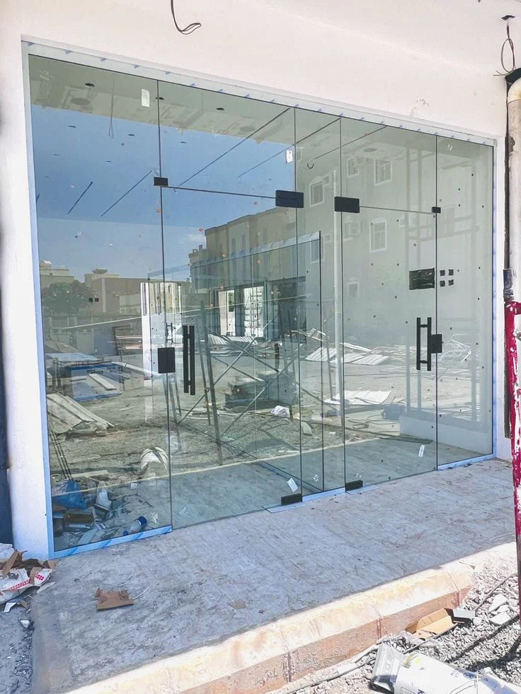 واجهات زجاج سيكوريت للمحلات